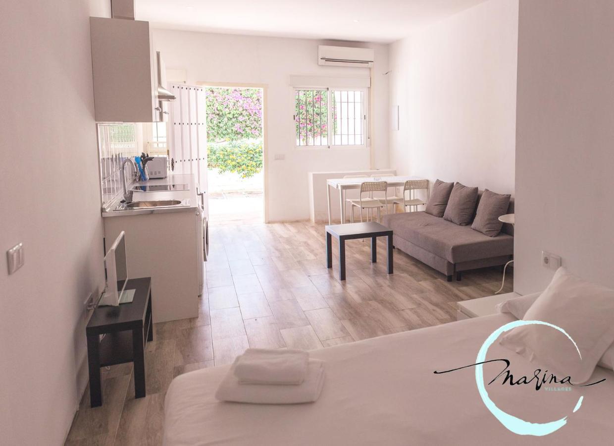 Apartamentos Marina Villages La Herradura  Esterno foto